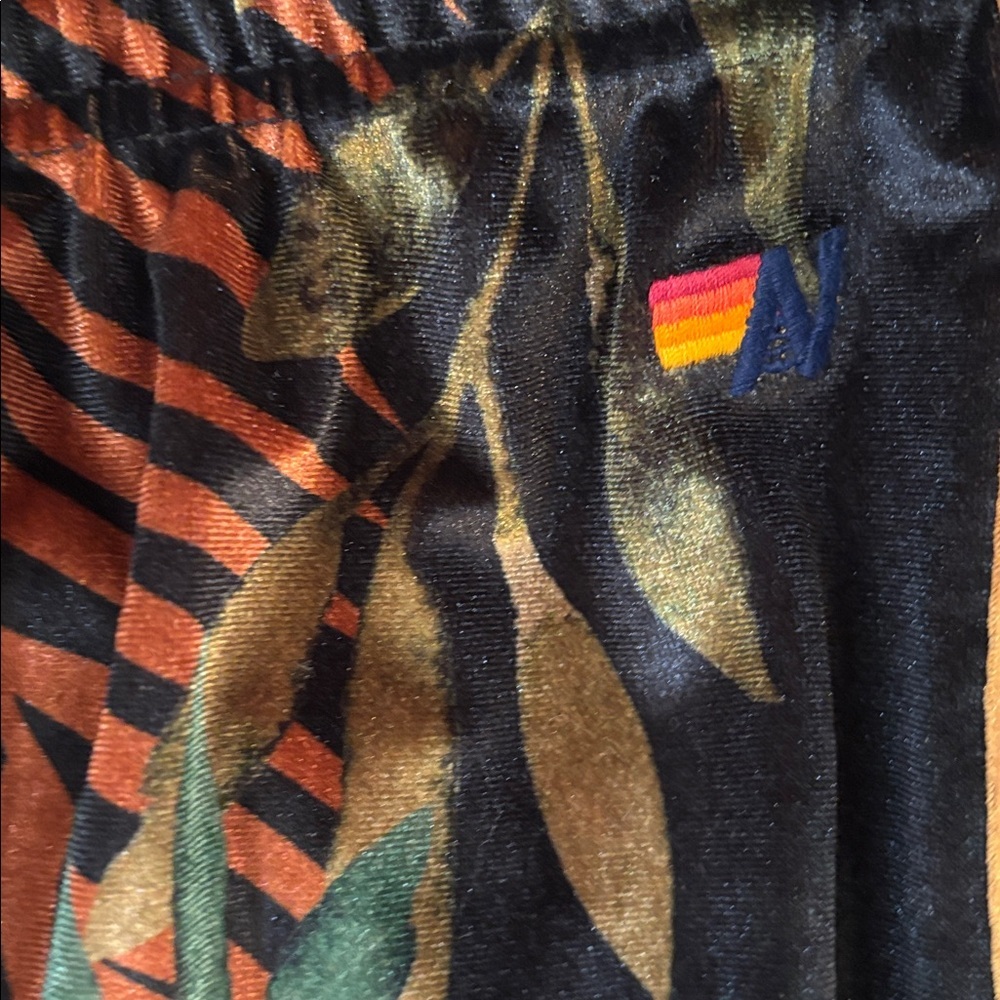 Aviator Nation RARE Jungle Tiger Velvet Joggers Size Medium - Picture 3 of 6